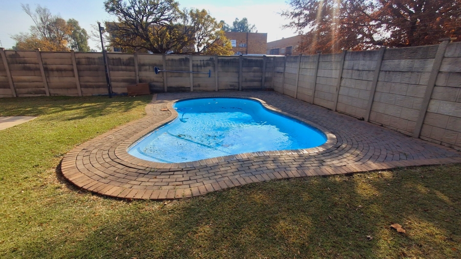 2 Bedroom Property for Sale in Vaalpark Free State